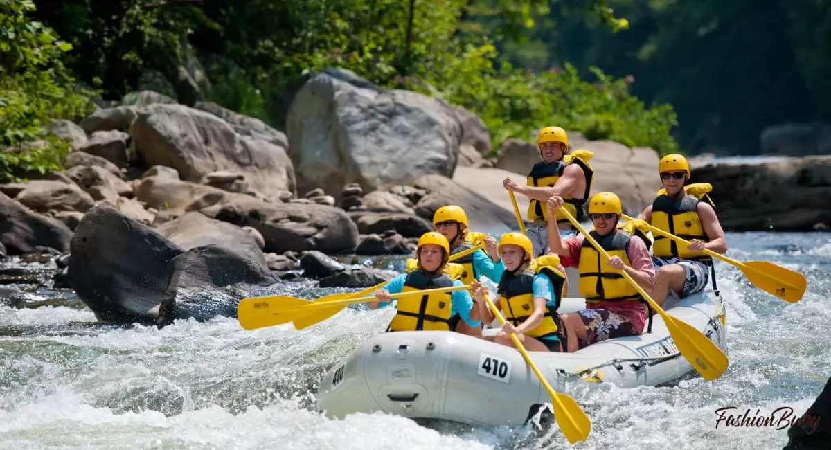 Summer Rafting Outfit Ideas: What to Wear for an Epic Adventure